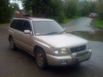 2000 Subaru Forester Pics