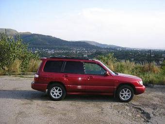 2000 Subaru Forester Pictures