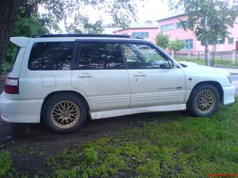 2000 Subaru Forester Photos