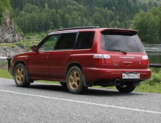 2000 Subaru Forester Images
