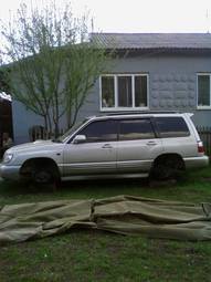 2000 Subaru Forester Photos