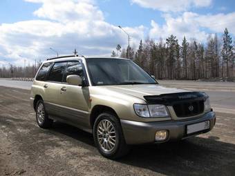 2000 Subaru Forester Photos