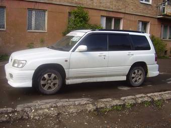 2000 Subaru Forester Photos