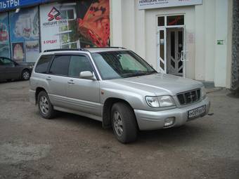 2000 Subaru Forester Pictures
