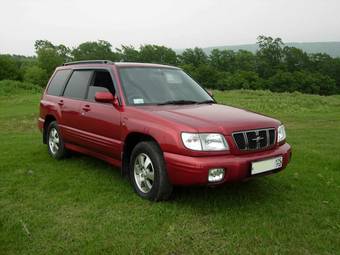 2000 Subaru Forester Photos