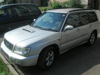 2000 Subaru Forester Photos