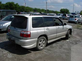 2000 Subaru Forester Photos