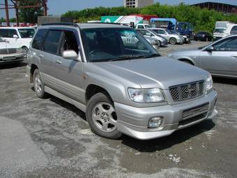 2000 Subaru Forester Photos