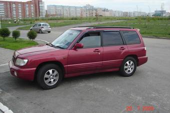 2000 Subaru Forester Photos