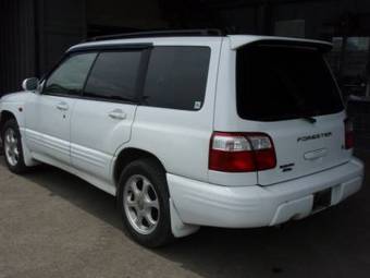 2000 Subaru Forester Pictures