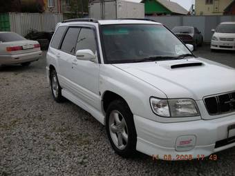 2000 Subaru Forester Photos