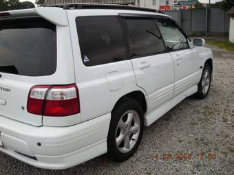 2000 Subaru Forester Images