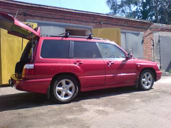 2000 Subaru Forester Photos