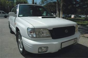 2000 Subaru Forester Photos