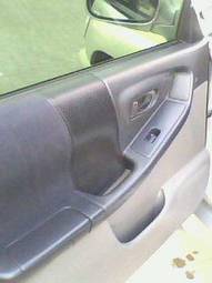 2000 Subaru Forester Images