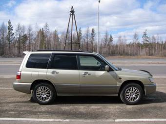 2000 Subaru Forester Pictures
