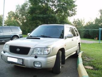 2000 Subaru Forester Pictures