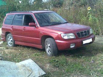 2000 Subaru Forester Photos