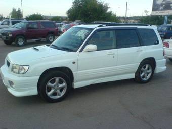 2000 Subaru Forester Pictures