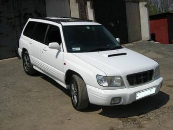 2000 Subaru Forester Photos