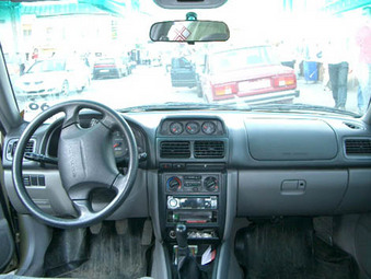 2002 Subaru Forester Pictures