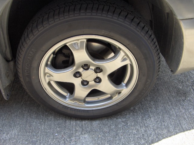 2002 Subaru Forester Images