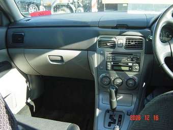 2002 Subaru Forester Pics