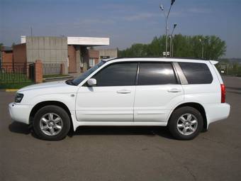 2003 Subaru Forester Photos