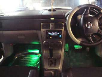 2003 Subaru Forester Images