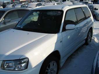 2003 Subaru Forester Images