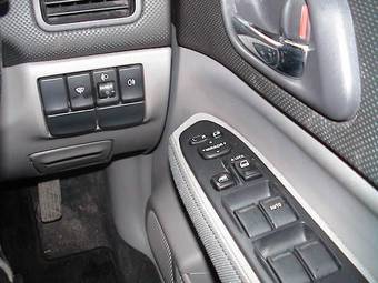 2003 Subaru Forester Photos