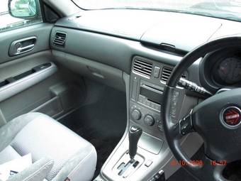 2003 Subaru Forester Photos