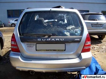 2004 Subaru Forester Pictures