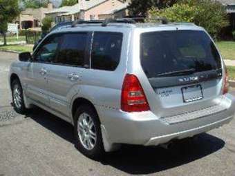2004 Subaru Forester Images