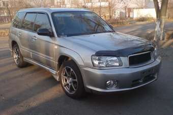 2004 Subaru Forester Images