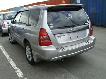 2004 Subaru Forester Images