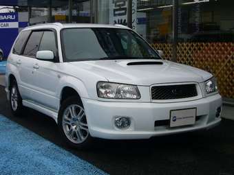 2004 Subaru Forester Images