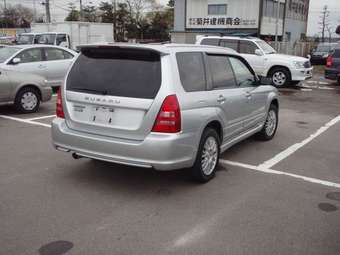 2004 Subaru Forester Photos