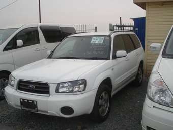 2004 Subaru Forester Pictures