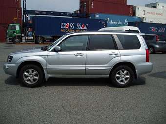 2004 Subaru Forester Pictures