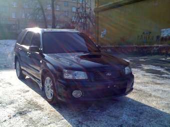 2004 Subaru Forester Pictures