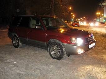 2004 Subaru Forester Images