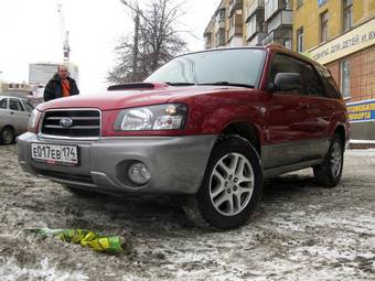 2004 Subaru Forester Images