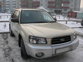 2004 Subaru Forester Images