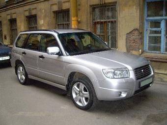 2004 Subaru Forester Pictures