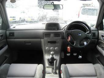 2004 Subaru Forester Pictures