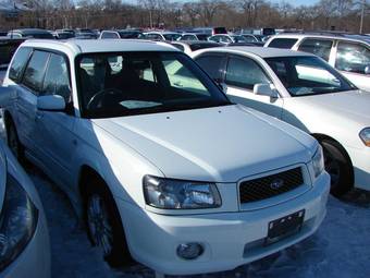 2004 Subaru Forester Pictures