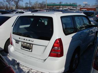 2004 Subaru Forester Pictures