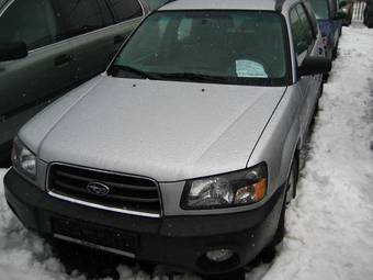 2004 Subaru Forester Images