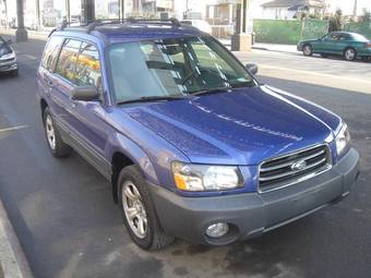 2004 Subaru Forester Photos